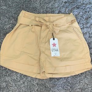 Woman’s Yellow shorts